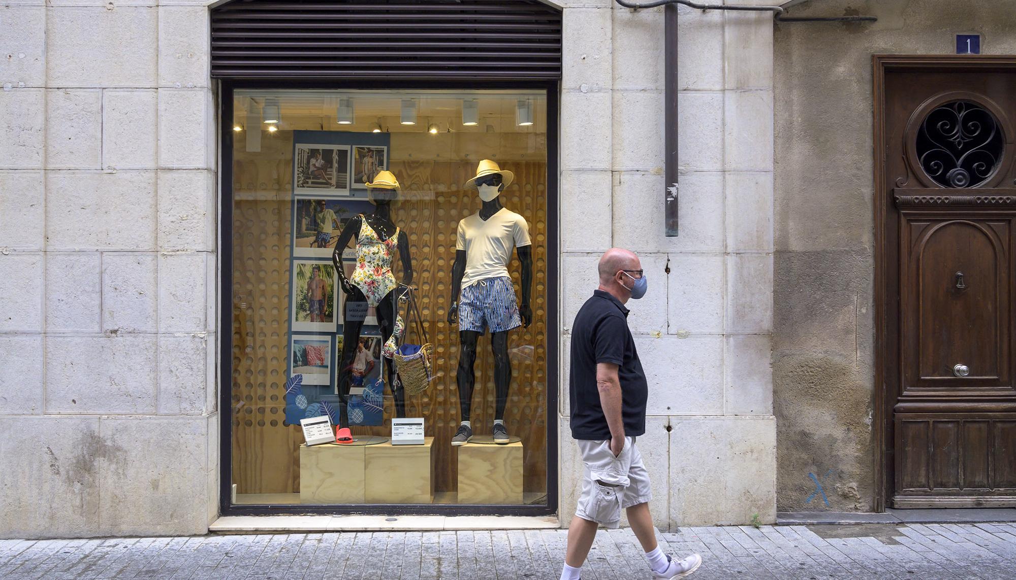 Mascarillas y escaparates